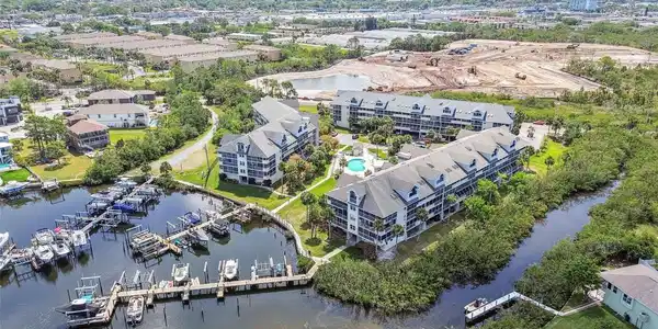 5537 SEA FOREST DRIVE