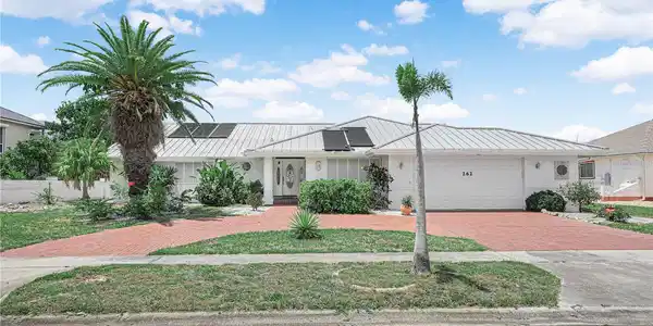 262 GEORGE ROAD SE