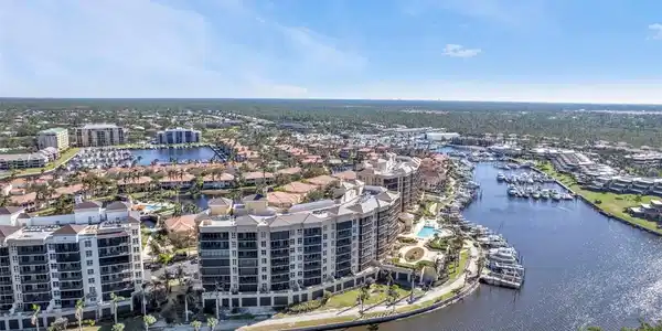 3313 SUNSET KEY CIRCLE