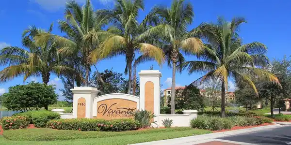 99 VIVANTE BOULEVARD