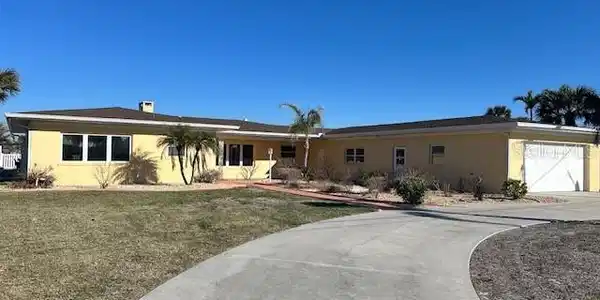 1467 DEER CREEK DRIVE