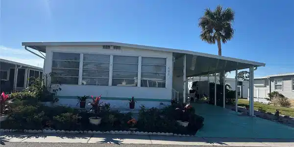 660 WATER LILY DRIVE
