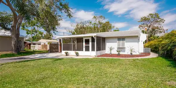 2209 WOODMERE ROAD