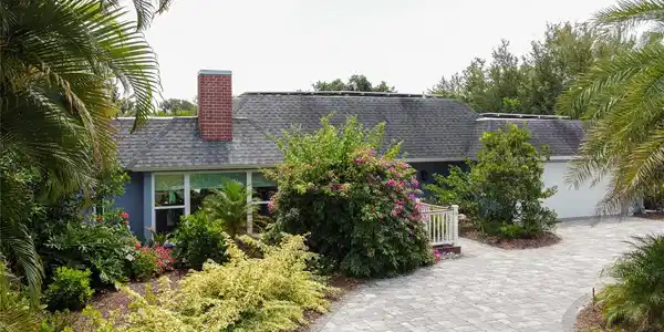 4925 PRIMROSE PATH