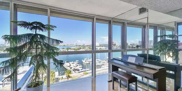 800 S GULFVIEW BOULEVARD