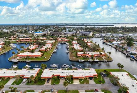 9527 AZURE COVE