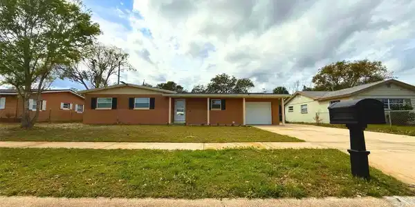 5140 SANDRA DRIVE