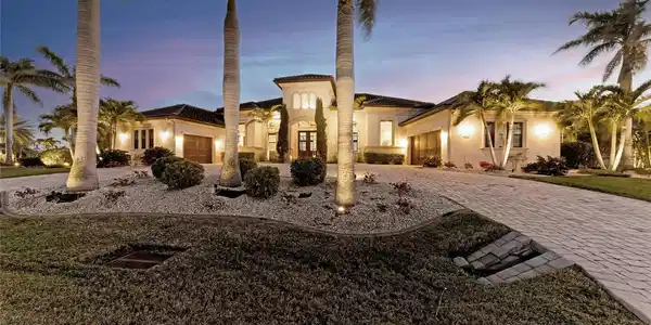 4050 LA COSTA ISLAND COURT