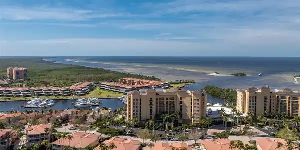 3313 SUNSET KEY CIR
