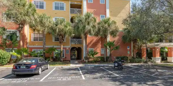 4207 S DALE MABRY HIGHWAY