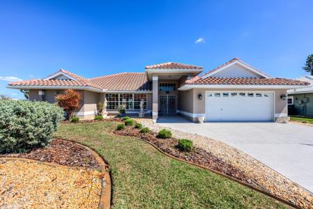 12 BRENTWOOD LANE