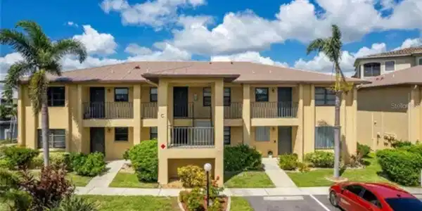 3221 WHITE IBIS COURT