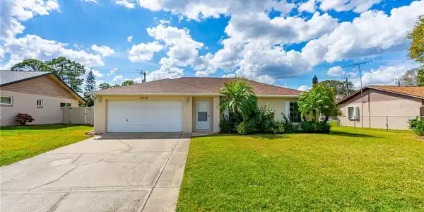 2316 WILLOW OAK DRIVE