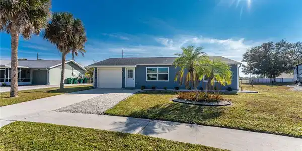 6439 FACET LANE