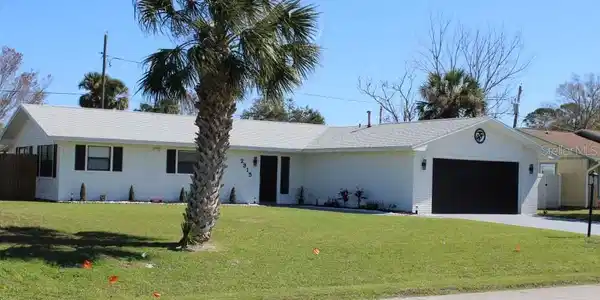 2315 VICTORY PALM DRIVE