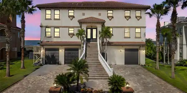4387 HARBORPOINTE DRIVE