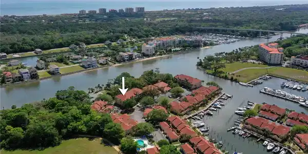 102 RIVERS EDGE LANE