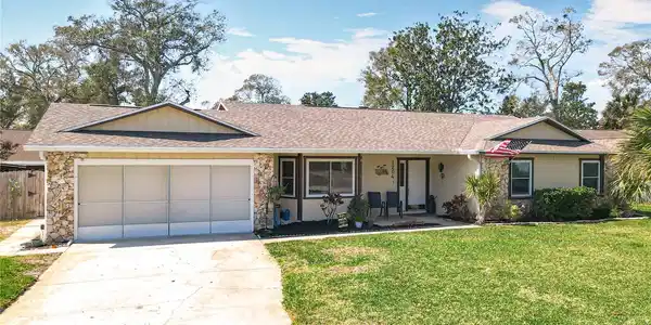 1204 PARKSIDE DRIVE
