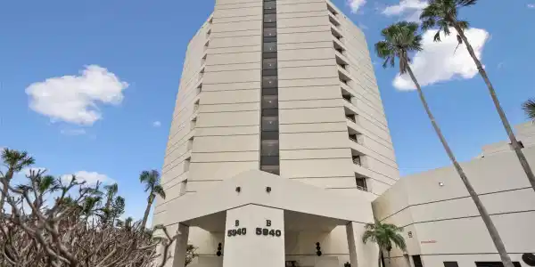 5940 PELICAN BAY PLAZA S