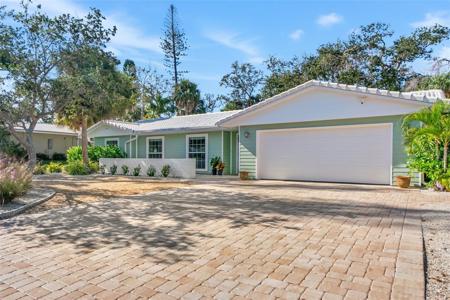 630 VENICE LANE