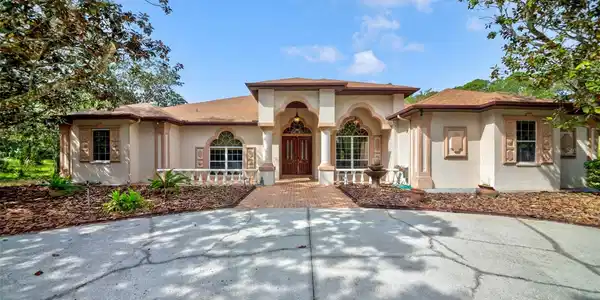 7333 ROYAL OAK DRIVE