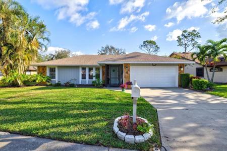 6929 ARBOR OAKS CIRCLE