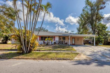 205 45TH STREET W