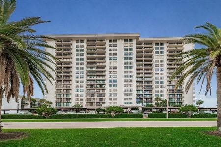 400 ISLAND WAY