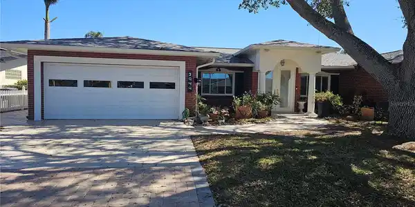 3949 VERSAILLES DRIVE