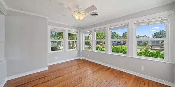 Image 4 Image 4