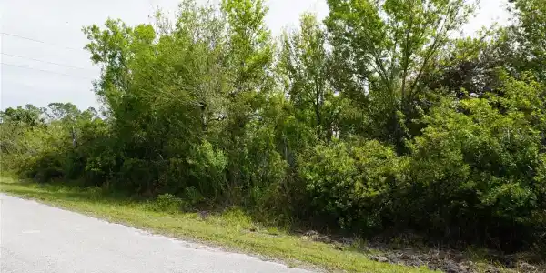 5234 GROVEWOOD CIRCLE