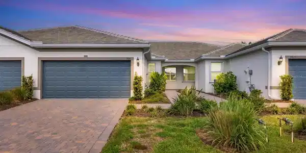 9916 BRIGHT WATER DRIVE