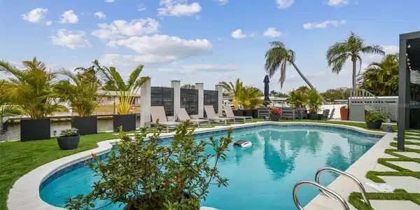 3934 DORAL DRIVE