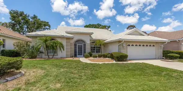 1136 HIGHLAND GREENS DRIVE