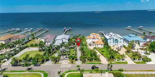 6702 SURFSIDE BOULEVARD