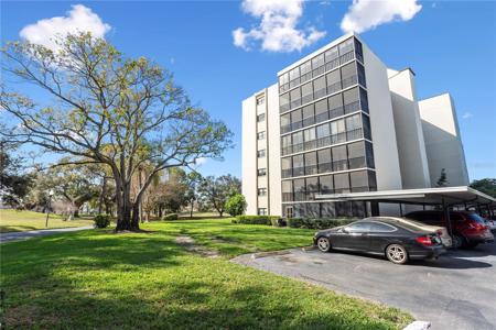 2900 COVE CAY DRIVE