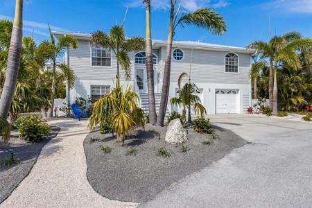 9 PALM HARBOR DRIVE