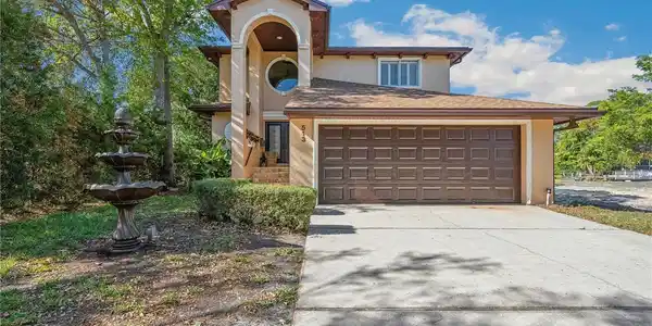 513 SUWANEE CIRCLE