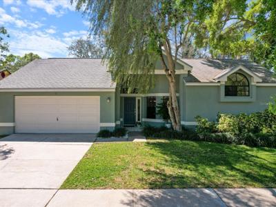 12 RIDGECROFT LANE