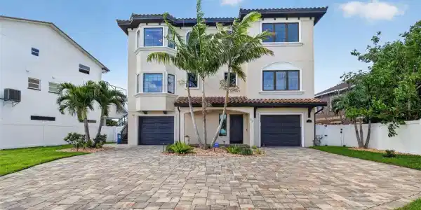 13 TREASURE LN