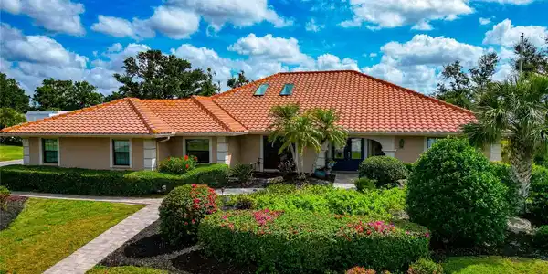284 LOOKOUT POINT DRIVE