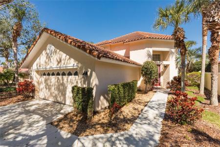 6 LAGUNA COURT