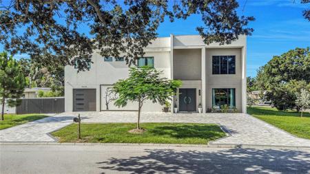2635 WOODRING DR