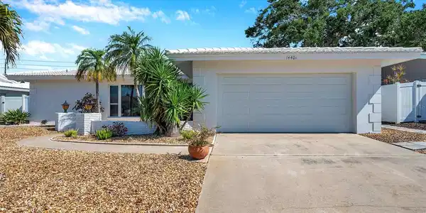 14401 PASSAGE WAY