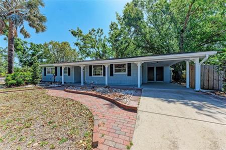 826 LILLIAN LANE