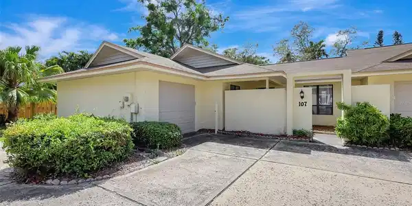 107 PARKSIDE COLONY DRIVE