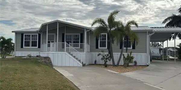 701 HOLLYHILL COURT