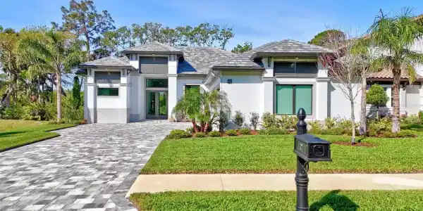 21 N RIVERWALK DRIVE
