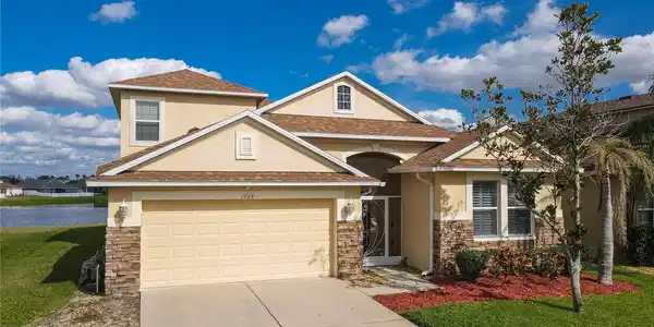 1724 BONITA BLUFF COURT