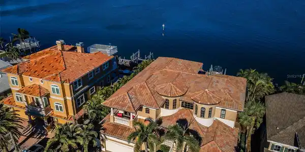 308 HARBOR DRIVE